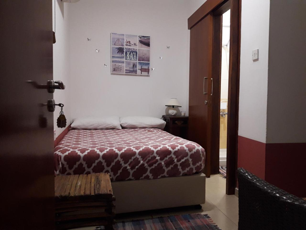 Marina'S Rooms Xrisopolitissa Larnaca Zewnętrze zdjęcie